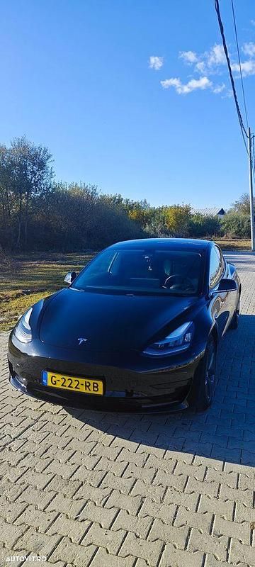 Culoarenegru Utilizat 2019 Tesla Model 3 Standard Range Plus Berlinǎ | 19.990 EUR (Super Preț) - Imagine 1/4