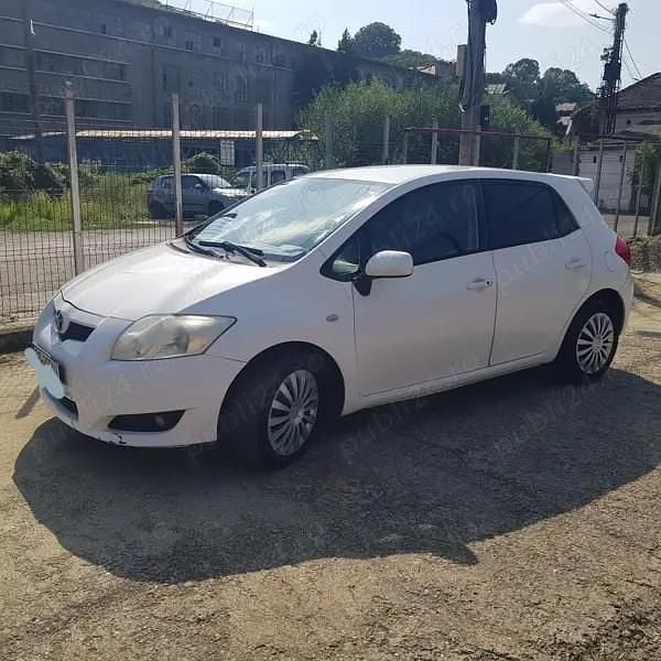 Utilizat 2008 Toyota Auris Berlinǎ | 1.700 EUR (Super Preț) - Imagine 1/4