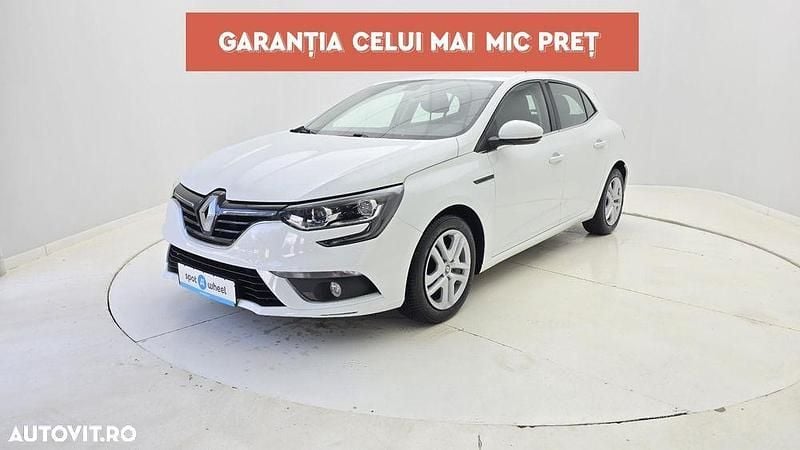 Alb Utilizat 2020 Renault Mégane IV Zen Hatchback | 11.750 EUR (Preț OK) - Imagine 1/3
