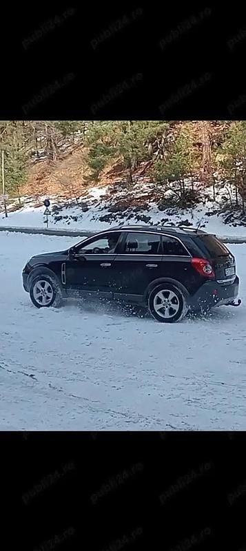 Culoarenegru Utilizat 2008 Opel Antara Cosmo SUV | 4.500 EUR (Preț OK) - Imagine 1/4