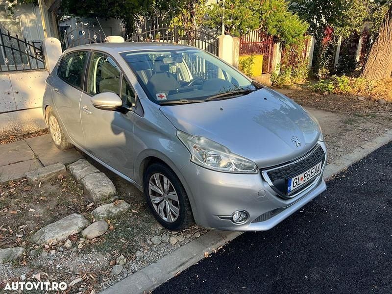 Second-hand Peugeot 208 82 CP (60 kW) 2014 Culoaregri Hatchback