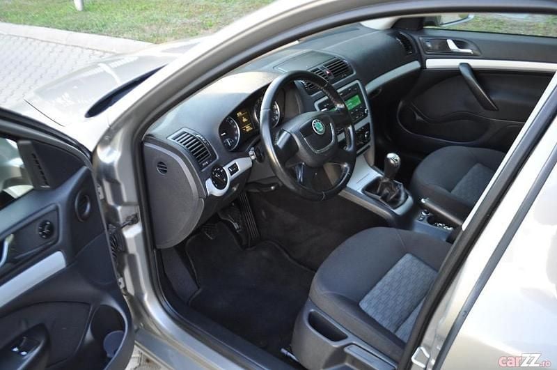 Second-hand Skoda Octavia 105 CP (77 kW) 2010 Maro Berlinǎ