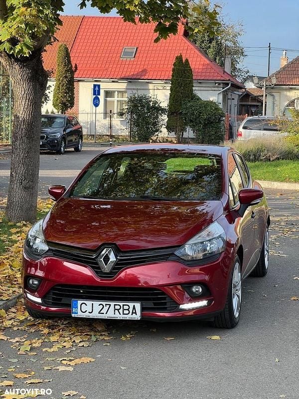 Culoarerosu Utilizat 2018 Renault Clio IV Life Hatchback | 7.999 EUR (Preț OK) - Imagine 1/4