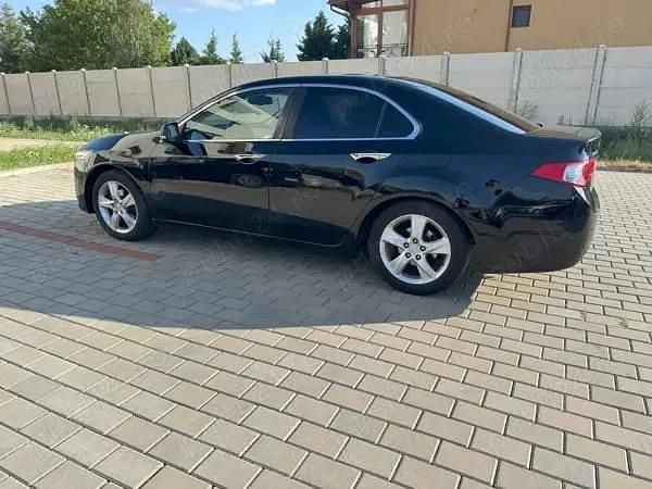 Second-hand Honda Accord Executive 156 CP (114 kW) 2009 Negru Berlinǎ
