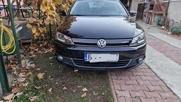 Negru Utilizat 2014 VW Jetta Berlinǎ | 7.300 EUR (Preț bun) - Imagine 1/4