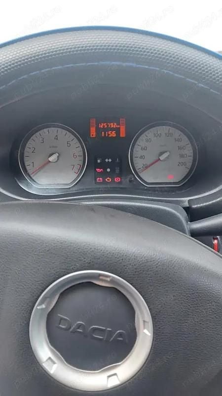 Utilizat 2012 Dacia Logan Berlinǎ | 2.800 EUR (Preț OK) - Imagine 1/4