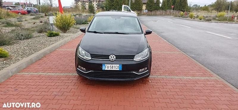 Culoarenegru Utilizat 2015 VW Polo Comfortline | 4.990 EUR (Preț OK) - Imagine 1/4