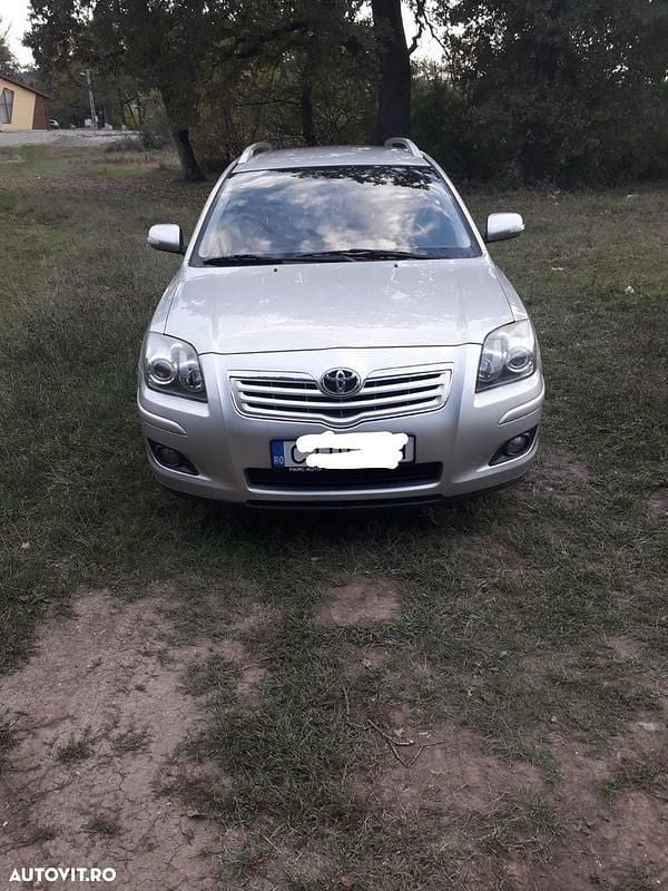 Culoaregri Second-hand 2008 Toyota Avensis Break | 2.200 EUR (Preț bun) - Imagine 1/4