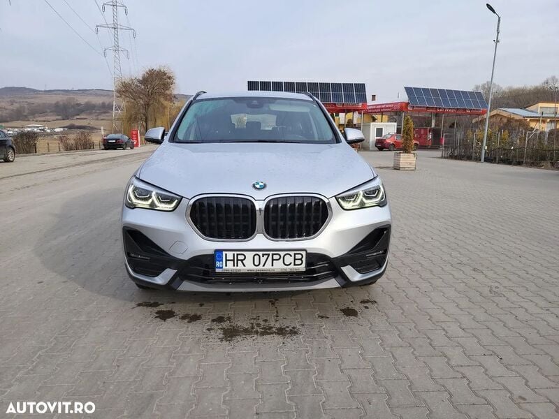 Gri Utilizat 2020 BMW X1 SUV | 22.499 EUR (Puțin scump) - Imagine 1/4