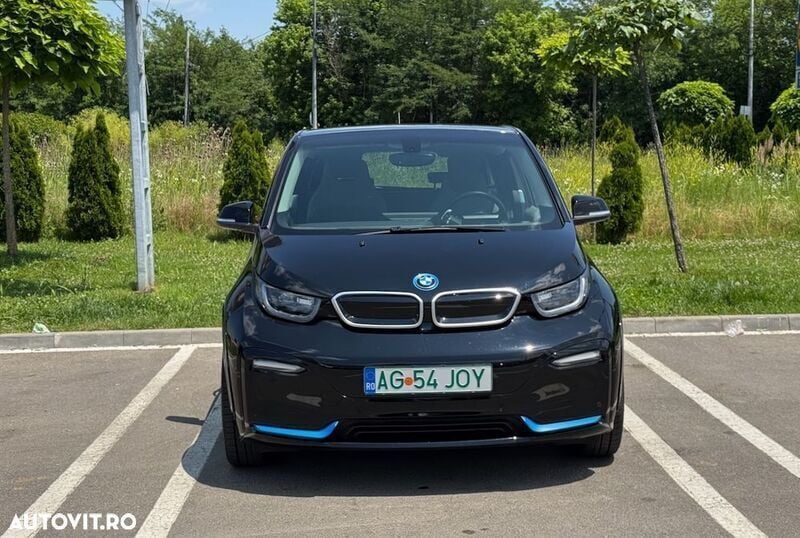 Negru Utilizat 2022 BMW i3 Comfort Edition Hatchback | 22.990 EUR (Preț bun) - Imagine 1/4