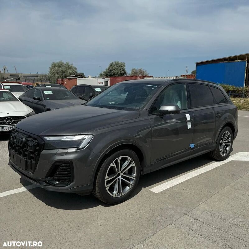 Gri Nouă 2024 Audi Q7 Comfort SUV | 77.319 EUR (Preț bun) - Imagine 1/4