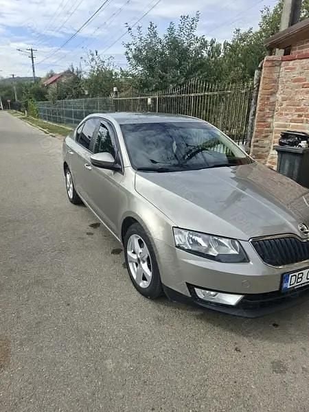 Utilizat 2015 Skoda Octavia Berlinǎ | 9.000 EUR (Preț OK) - Imagine 1/4