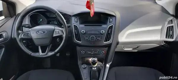 Utilizat 2017 Ford Focus Berlinǎ | 6.300 EUR (Preț bun) - Imagine 1/4