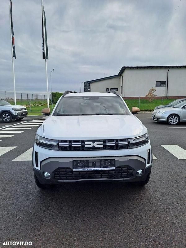 Culoarealb Nouă 2025 Dacia Duster Extreme SUV | 26.770 EUR - Imagine 1/4