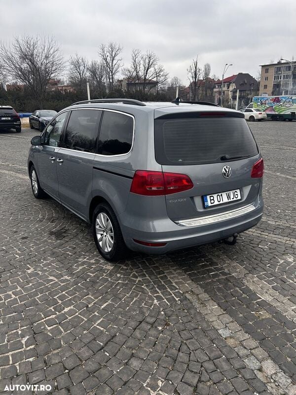 Second-hand VW Sharan Comfortline 140 CP (102 kW) 2011 Gri Monovolum