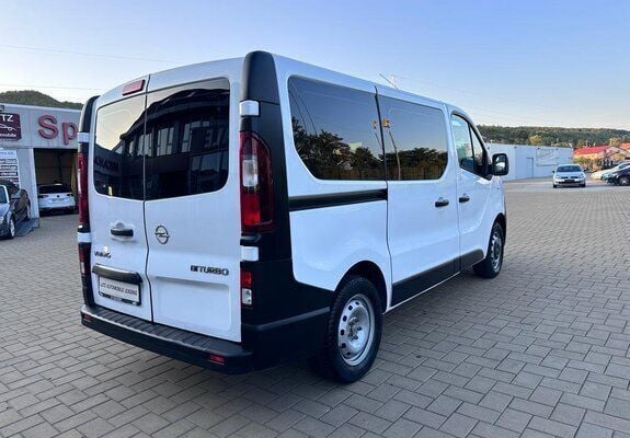 Second-hand Opel Vivaro 125 CP (91 kW) 2018 Alb Monovolum