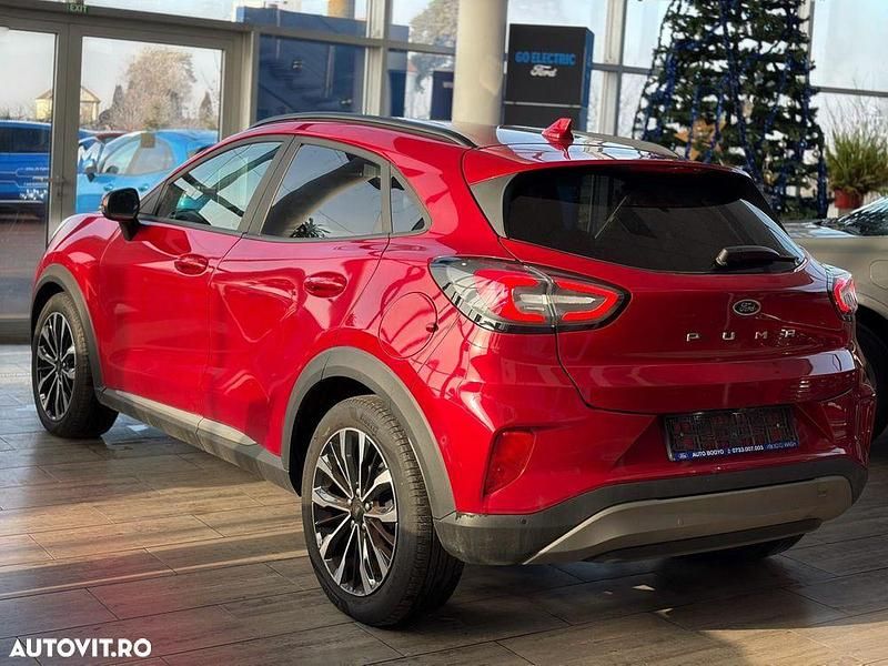 Second-hand Ford Puma Titanium X 125 CP (91 kW) 2023 Culoarerosu SUV