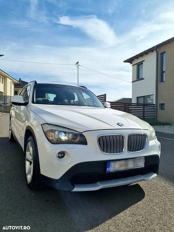 Culoarealb Utilizat 2010 BMW X1 SUV | 8.490 EUR (Preț OK) - Imagine 1/4