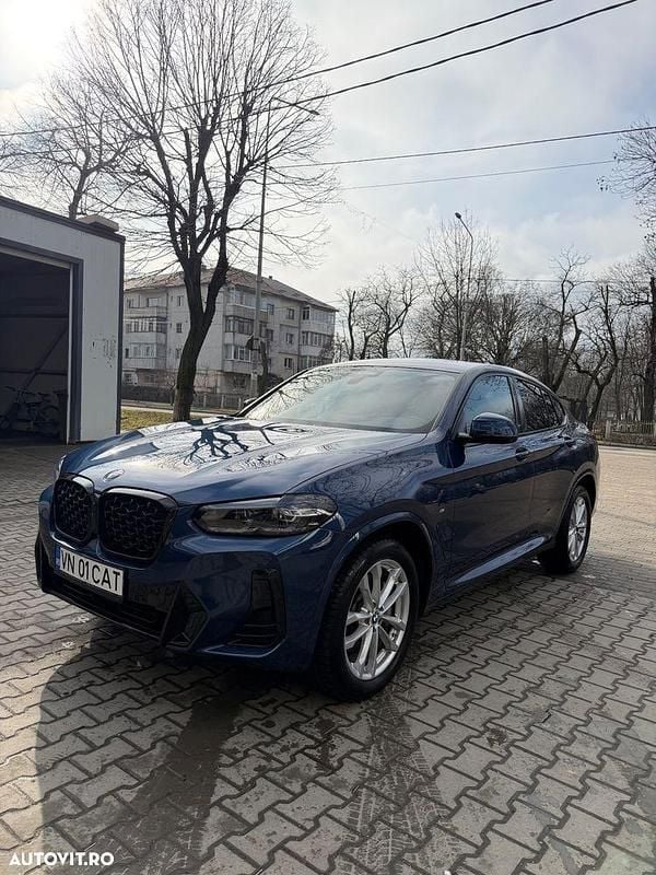 Second-hand BMW X4 286 CP (210 kW) 2024 Culoarealbastru SUV