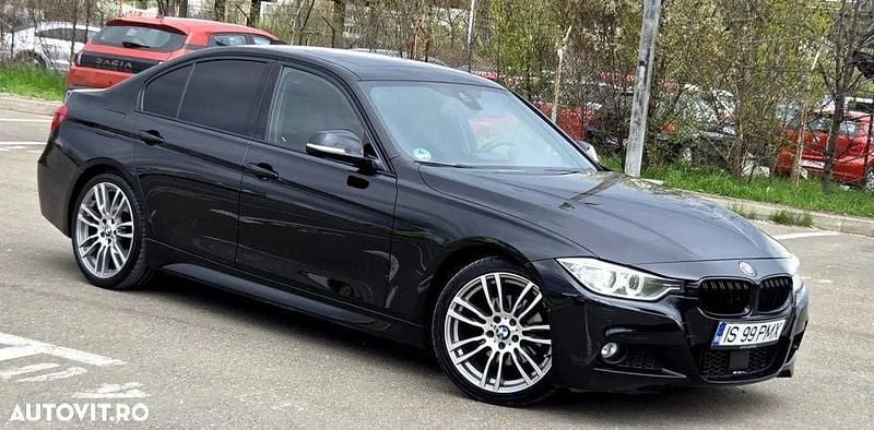 Culoarenegru Utilizat 2013 BMW 320 Sport Line Berlinǎ | 11.950 EUR (Preț OK) - Imagine 1/4