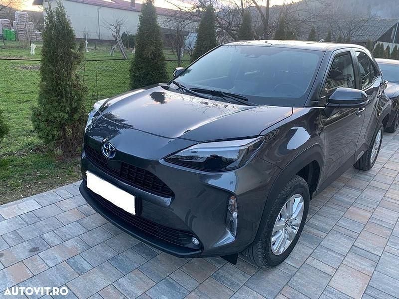 Gri Utilizat 2024 Toyota Yaris Cross Active SUV | 22.500 EUR - Imagine 1/4