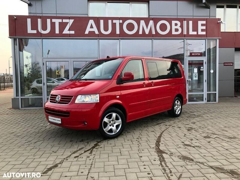 Roșu Utilizat 2004 VW Multivan Van | 11.850 EUR (Preț bun) - Imagine 1/4