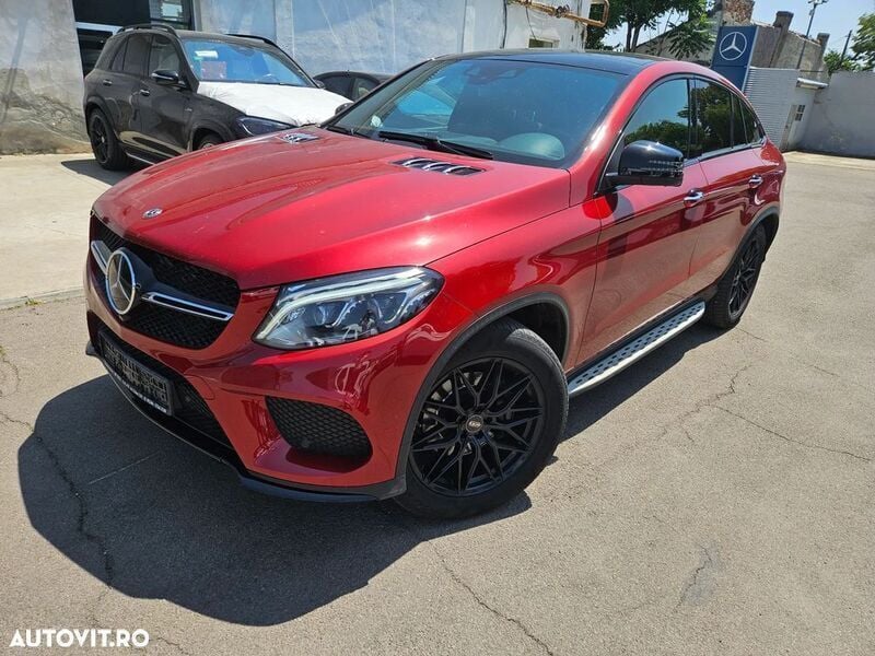Rosu Utilizat 2018 Mercedes GLE350 Coupe | 46.800 EUR (Scump) - Imagine 1/4