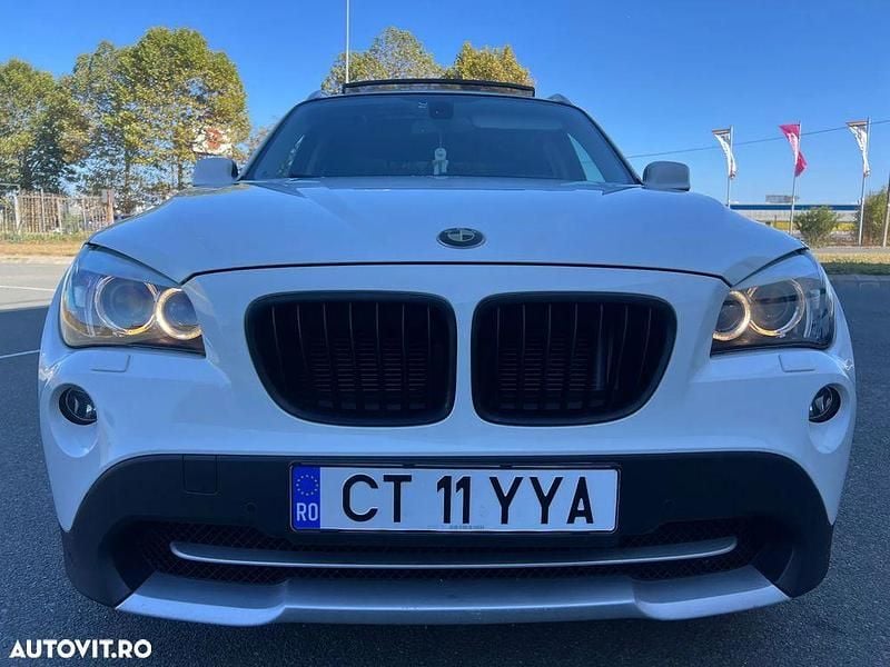 Culoarealb Utilizat 2010 BMW X1 SUV | 8.700 EUR (Preț OK) - Imagine 1/4