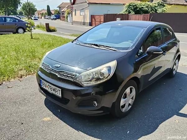 Second-hand Kia Rio 75 CP (55 kW) 2012 Negru Hatchback