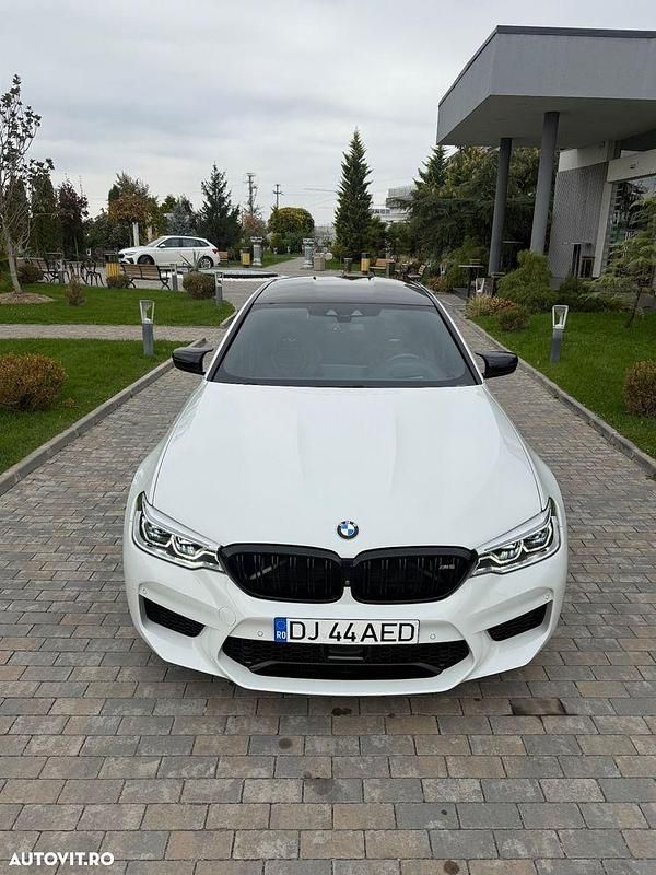 Culoarealb Utilizat 2019 BMW M5 Competition Edition Berlinǎ | 59.990 EUR (Scump) - Imagine 1/4