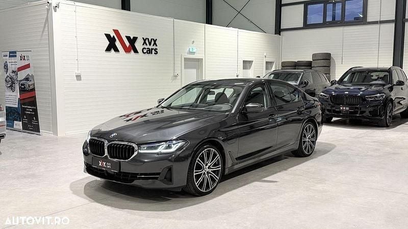 Gri Utilizat 2020 BMW 545e Sport Line Berlinǎ | 38.900 EUR - Imagine 1/4