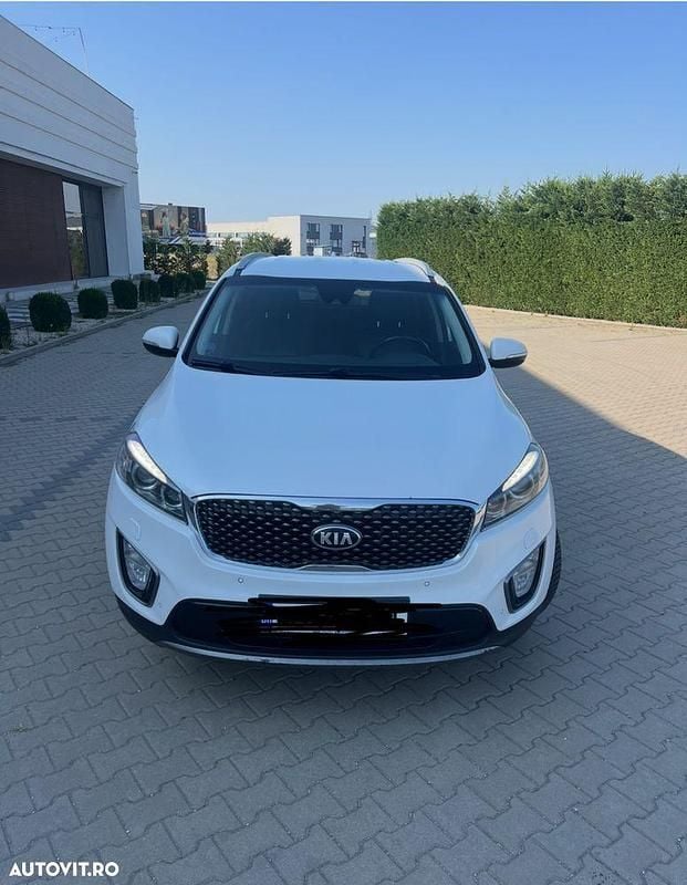 Culoarealb Utilizat 2015 Kia Sorento SUV | 12.600 EUR - Imagine 1/4