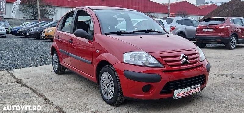 Culoareargint Utilizat 2008 Citroën C3 Hatchback | 1.999 EUR (Preț OK) - Imagine 1/4