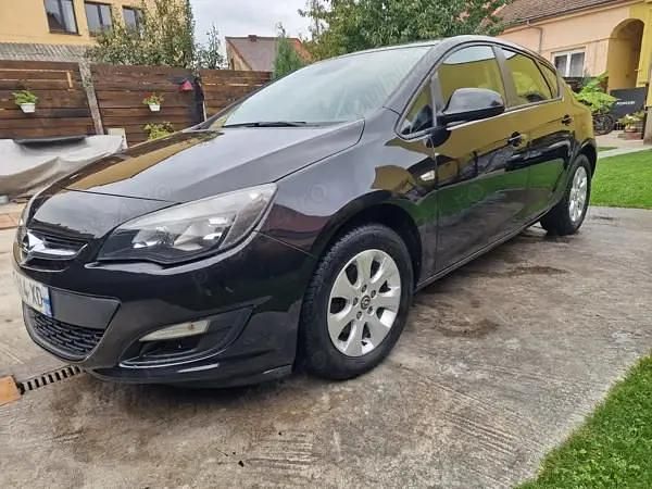 Second-hand Opel Astra 110 CP (80 kW) 2015 Negru Hatchback