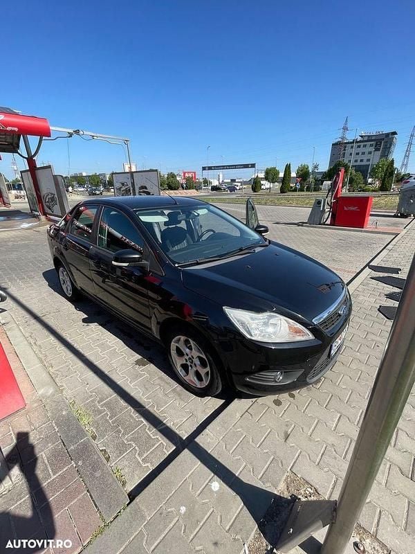Culoarenegru Utilizat 2008 Ford Focus Titanium Berlinǎ | 2.199 EUR (Preț OK) - Imagine 1/4
