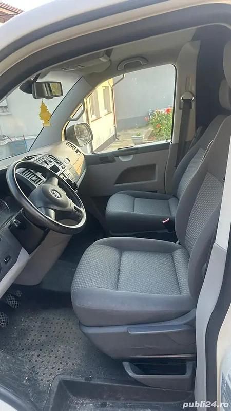 Second-hand VW T5 105 CP (77 kW) 2011 Alb Van