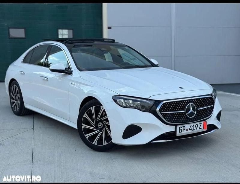 Alb Utilizat 2024 Mercedes E220 Avantgarde Berlinǎ | 48.999 EUR (Preț OK) - Imagine 1/4