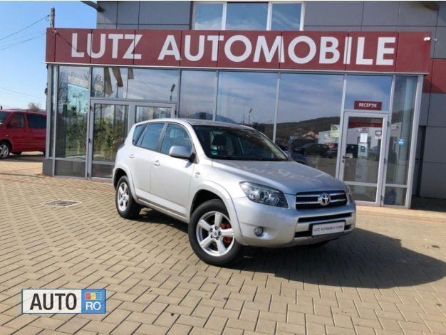 Gri Utilizat 2006 Toyota RAV4 SUV | 7.850 EUR (Preț OK) - Imagine 1/4