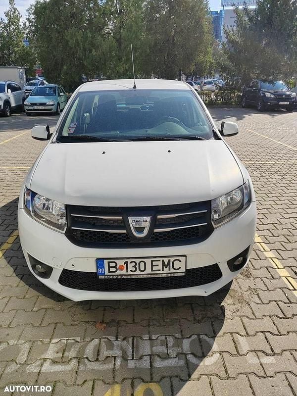 Culoarealb Utilizat 2014 Dacia Logan Berlinǎ | 3.880 EUR (Super Preț) - Imagine 1/4