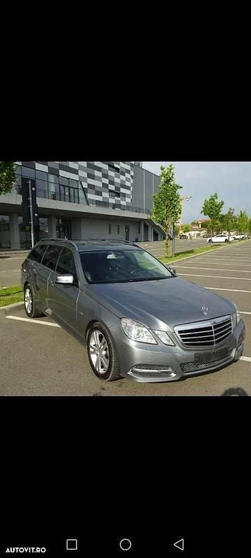 Gri Utilizat 2012 Mercedes E220 Break | 9.300 EUR (Preț OK) - Imagine 1/4