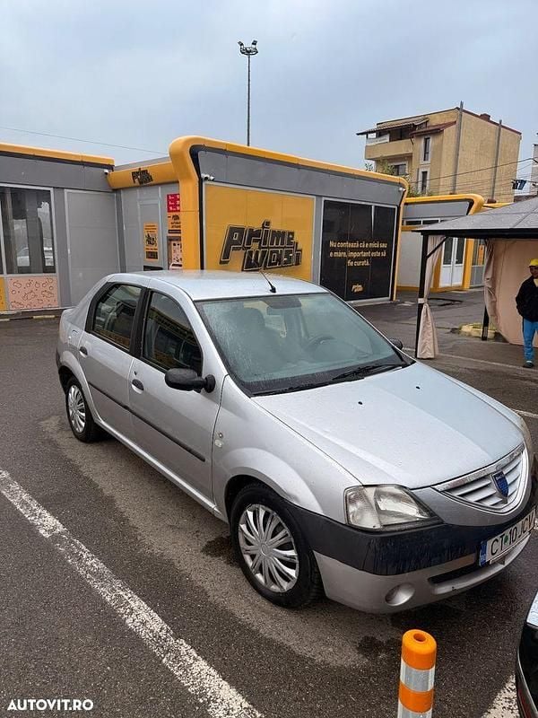 Alb Utilizat 2007 Dacia Logan Berlinǎ | 799 EUR (Super Preț) - Imagine 1/4