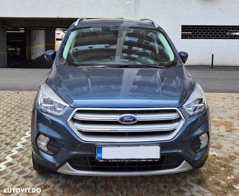 Culoarealbastru Utilizat 2018 Ford Kuga Titanium SUV | 14.500 EUR (Preț OK) - Imagine 1/4