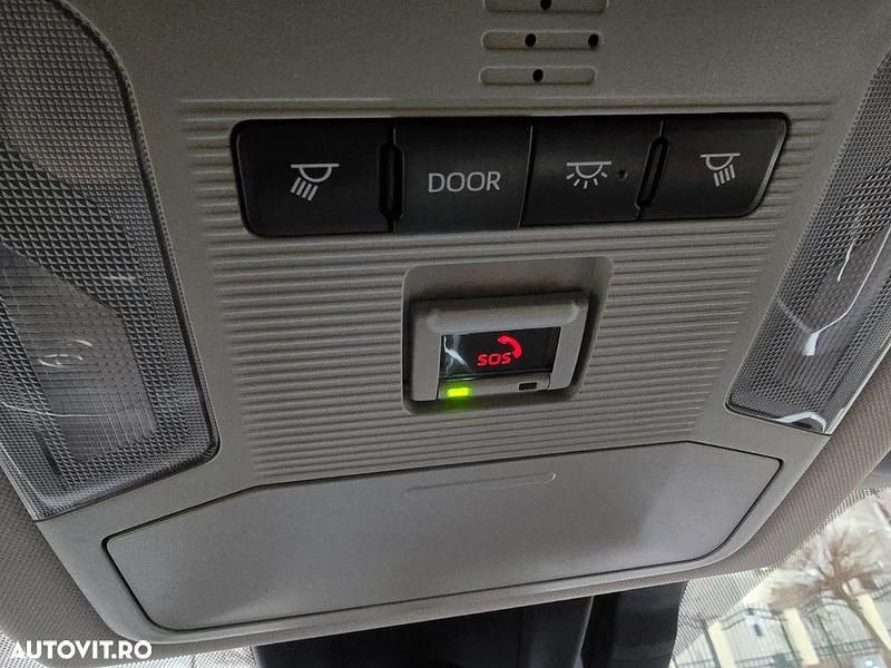 Second-hand Toyota RAV4 Hybrid 222 CP (163 kW) 2021 Culoarealbastru SUV