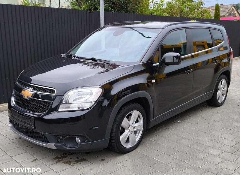 Culoarenegru Utilizat 2013 Chevrolet Orlando LTZ Monovolum | 4.750 EUR - Imagine 1/4
