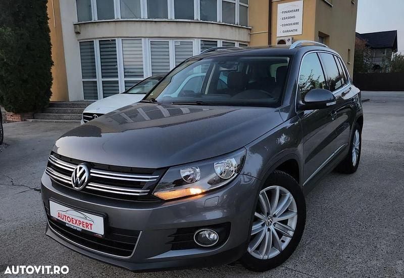 Culoaregri Utilizat 2015 VW Tiguan Sportline SUV | 11.370 EUR (Preț bun) - Imagine 1/4