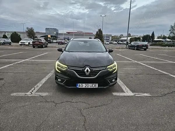 Negru Utilizat 2018 Renault Mégane GrandTour Break | 9.450 EUR (Preț OK) - Imagine 1/4
