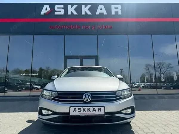 Second-hand VW Passat Advance 150 CP (110 kW) 2020 Argint Berlinǎ