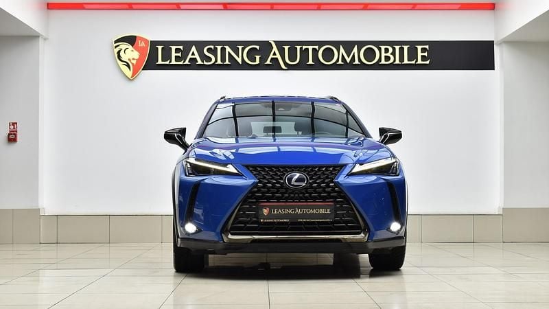 Second-hand Lexus UX 250h 153 CP (112 kW) 2021 Albastru SUV