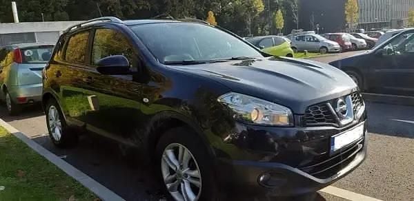 Negru Utilizat 2010 Nissan Qashqai SUV | 4.500 EUR (Preț bun) - Imagine 1/4
