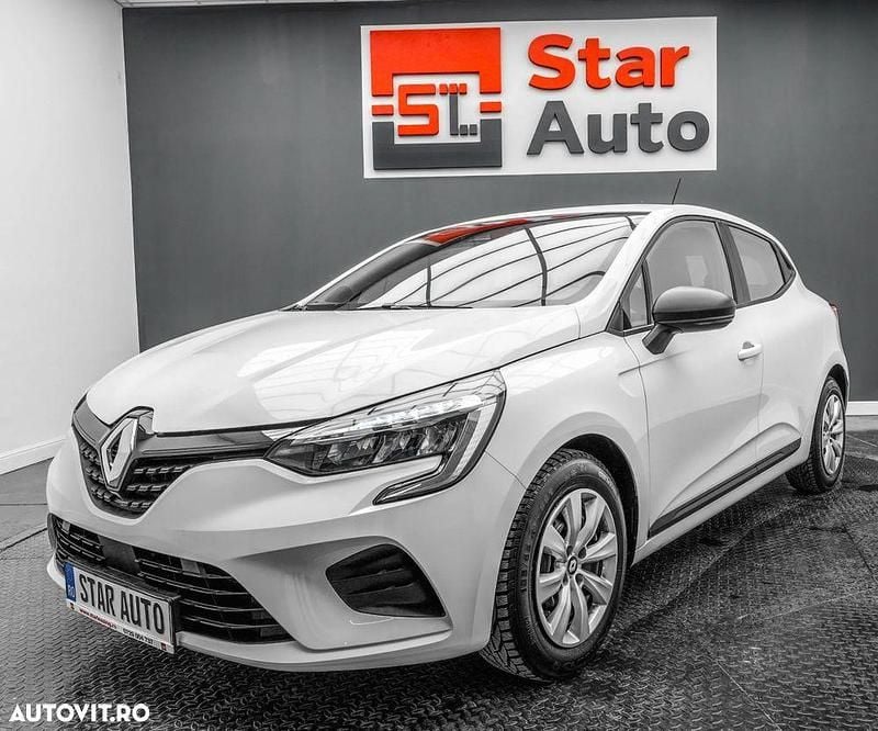 Second-hand Renault Clio V Intens 90 CP (66 kW) 2023 Culoarealb Hatchback